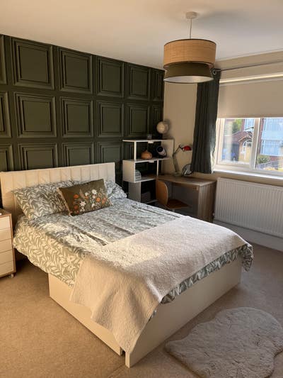 Beautiful, Clean En-Suit Bedroom Near RSH Main Photo