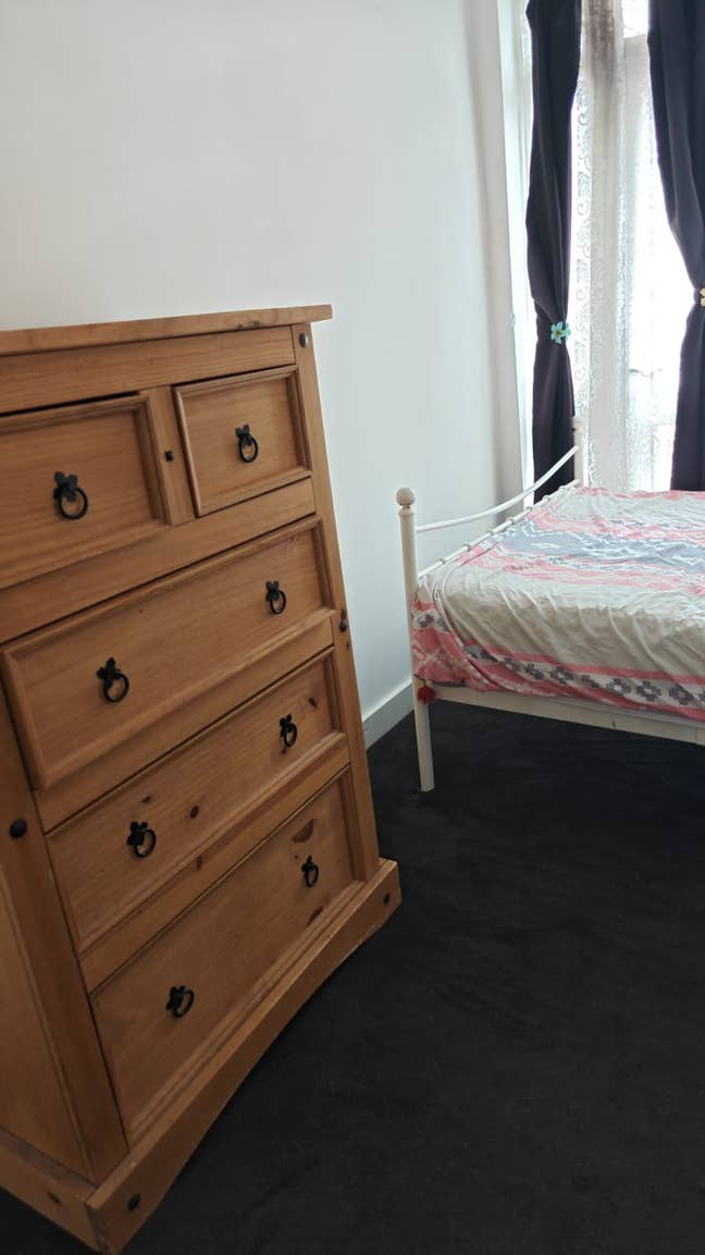 Double room to rent in RM7 9AD  Main Photo