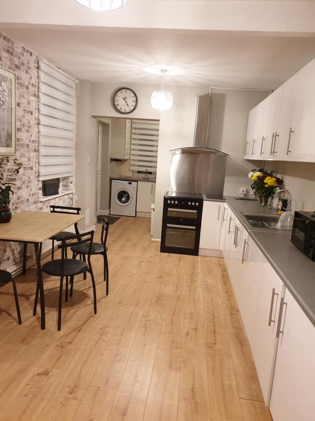 Two rooms in share house Main Photo