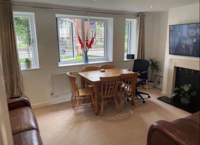 Great double bedroom available in Oval Main Photo