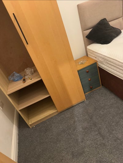 Double Room to Rent – Female Only – Quiet Home – W Main Photo