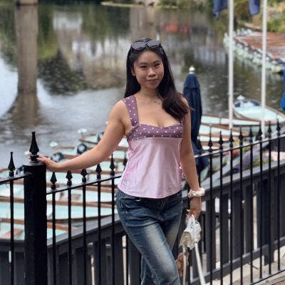 Student Female seeks a double room Main Photo