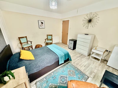 Super Large 16M2 Room Zero Deposit Scheme Main Photo