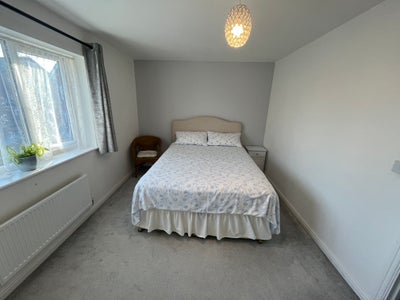 Double Room - Fully Furnished Main Photo