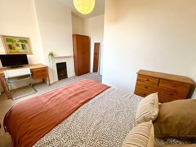 Double – All Bills, No Deposit, Filton Rd BS7 Main Photo