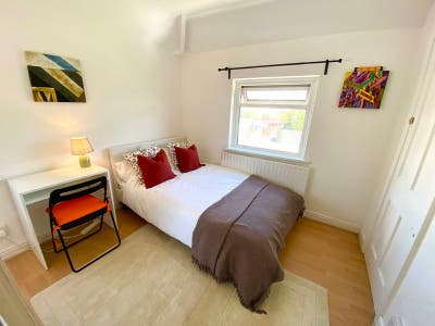 Double | Bills inc | No Deposit | Horfield Main Photo