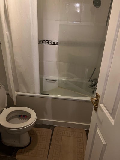 Clean single room  Main Photo