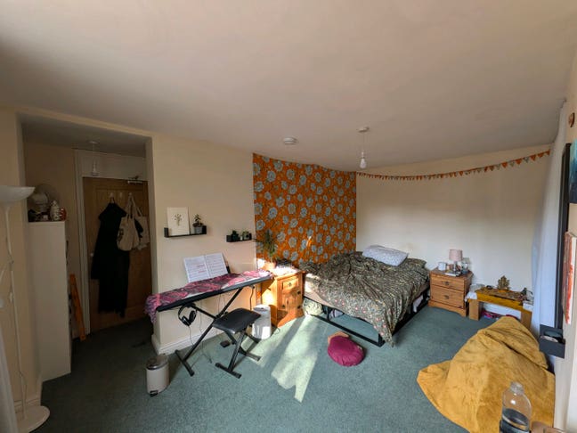 One Large Room In Cherry Hinton Main Photo