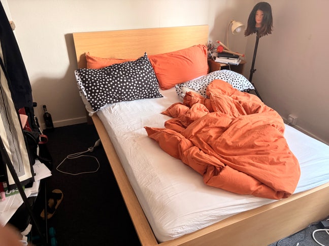 Room for rent  Main Photo