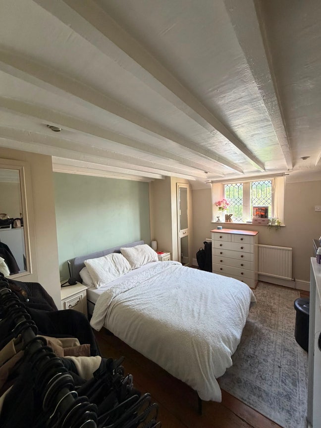 Beautiful double ensuite!! Main Photo