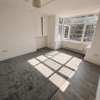 Flats Available | Zero Deposit Option Available Main Photo
