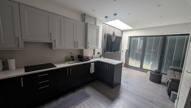 Modern 3 Bedroom House (&pound;825 pcm) Main Photo