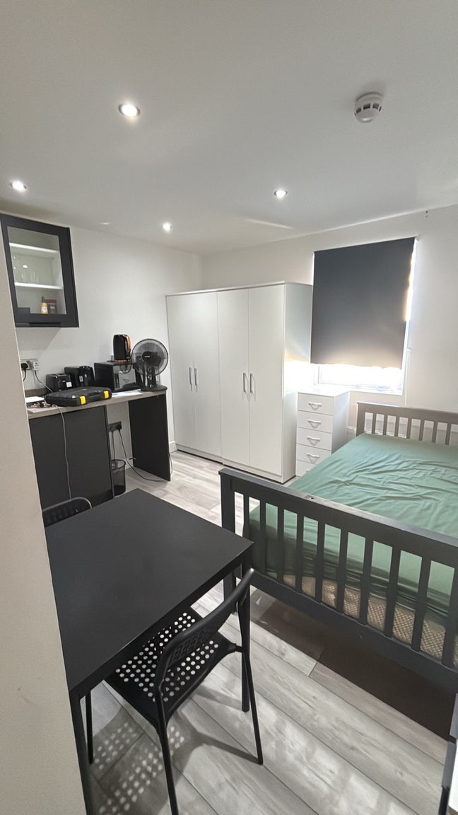 🏡 Self-Contained Studio to Let in - Fulham  Main Photo