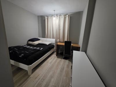 ✨Beautiful Double Room|Bills Included|&pound;750 (IG11) Main Photo