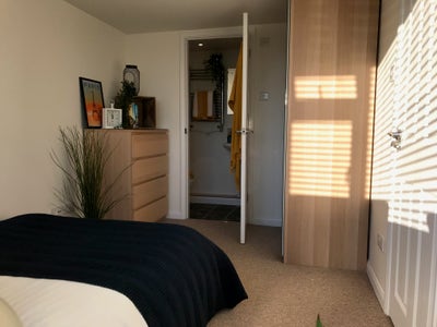 Gorgeous room - Perfect for Whiteley Main Photo