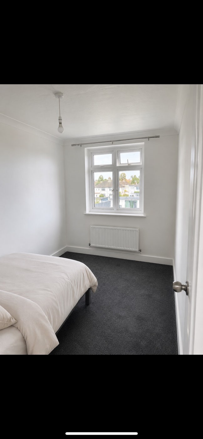 Large Single Room/Small Double Bed - Norbury, Sw  Main Photo