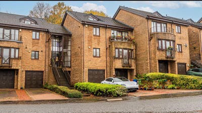 2 Bedroom Flat - Fernlea, Bearsden, Glasgow, G61 Main Photo