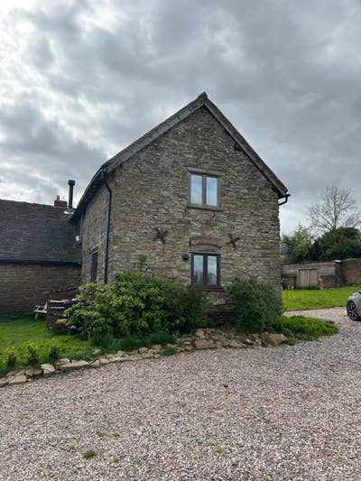 Double Room with Private Shower Room in Stone Barn Main Photo