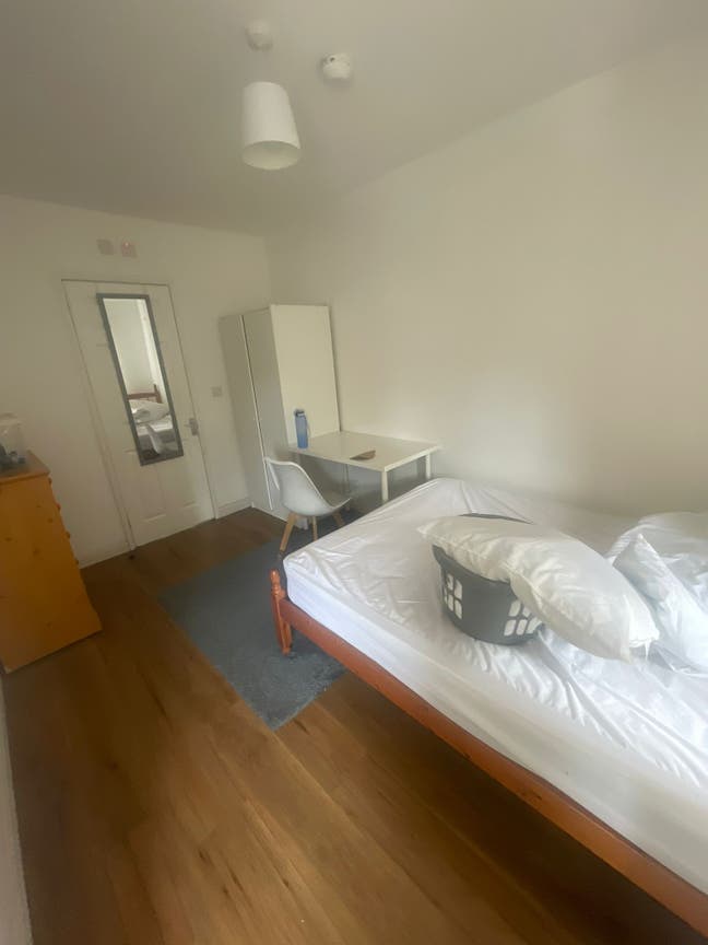 Double Room in Beeston Main Photo