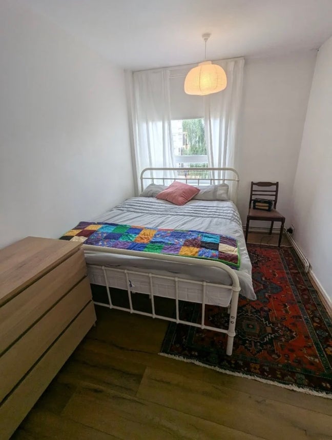 Double Bedroom in Haggerston  Main Photo