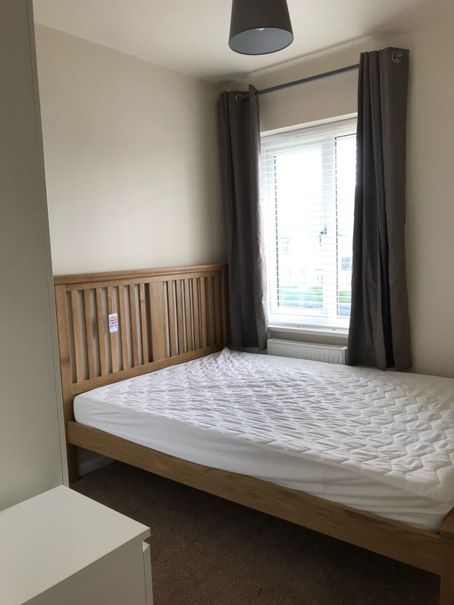 Accommodation to rent in L24 Main Photo