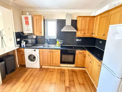 Stunning 5 Bedroom House To Let in Norwood SE27 Main Photo