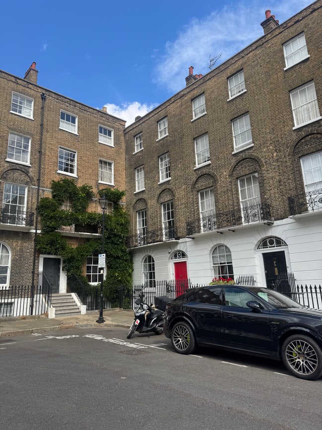 Charming 1-bed basement flat in Angel Main Photo