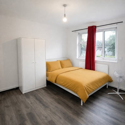 Bright Double Room near Central London Main Photo