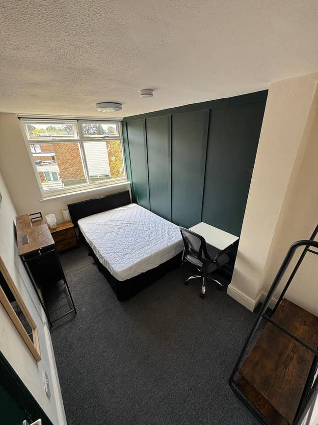 Cozy double room available! Main Photo