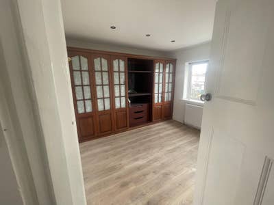 1 bedroom flat / studio / ensuite room in a house Main Photo