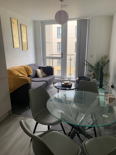 NEW Entire 1-Bed Balcony Apartment City Centre Main Photo