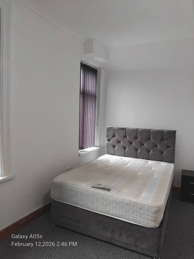 Room 3, 12 Grantham Terrace, BD7 Main Photo