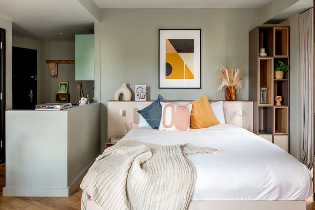 Furnished Studio | All Bills Included | No Deposit Main Photo