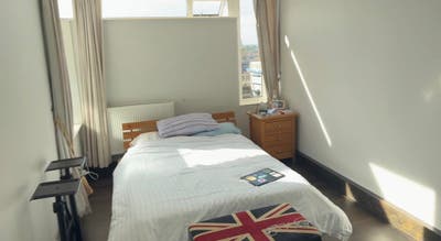 Master Bedroom - Penthouse Elephant & Castle Main Photo