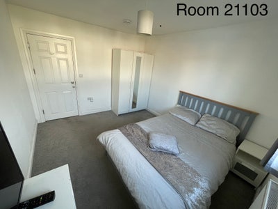 21103 Double Room in Broomfield Main Photo