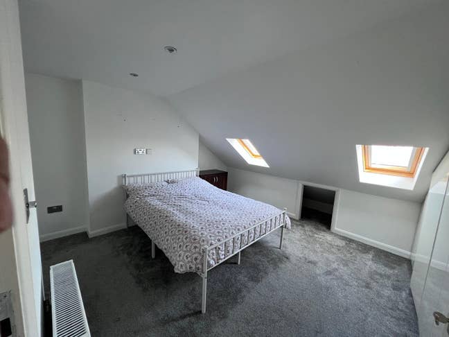 Double room to let near upton park station  Main Photo