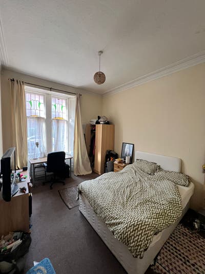 Hyndland Room Available for Young Professional Main Photo