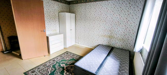 1st floor, two bed flat. Main Photo