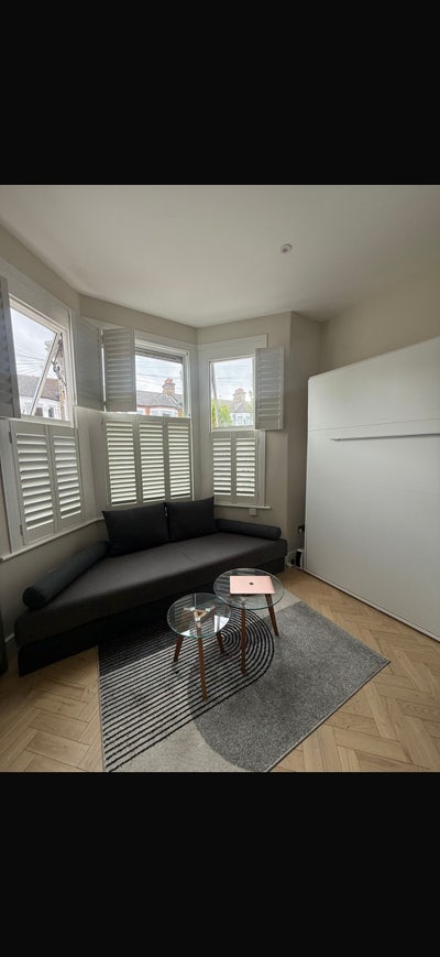 Studio Flat in NW10 Main Photo