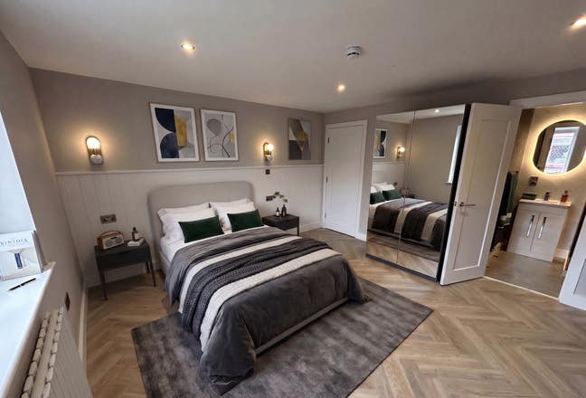1 Week Rent Free | Secure for Just &pound;50  Main Photo