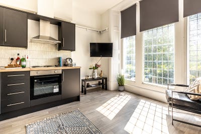 3 double bedroom apartment by Park. Bills inc. Main Photo