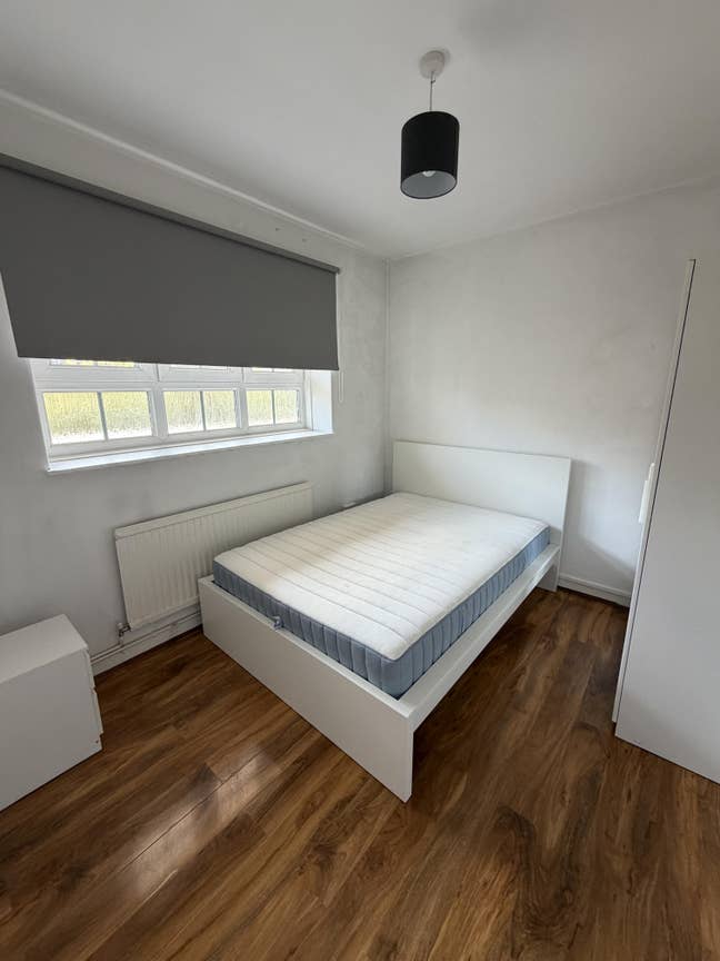Spacious double room near Nine Elms station! (18C) Main Photo