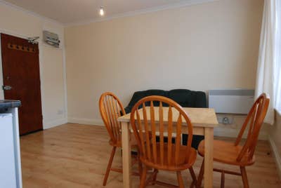 Studio flat to rent in Hornsey, N19 Main Photo