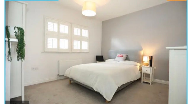 Room for rent monthly  Main Photo
