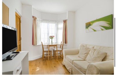 Modern 1 Bedroom Summertown Flat - Bills included Main Photo