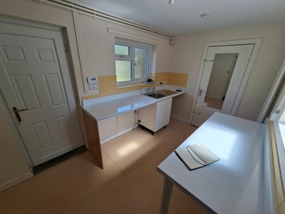 Spacious 4‑bed detached house on Knaresborough Rd Main Photo