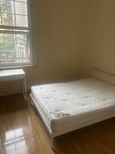 Rooms for rent  Main Photo