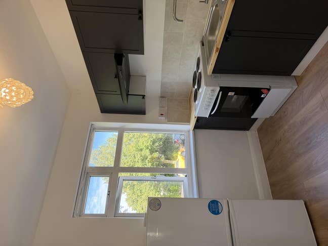 Shared kitchen and bathroom  Main Photo