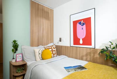 Large standard double - ensuite Main Photo