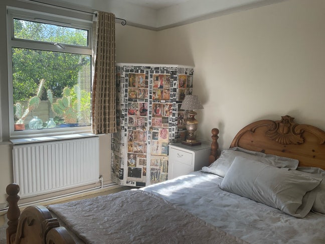 Double Room to let in an unique house Main Photo